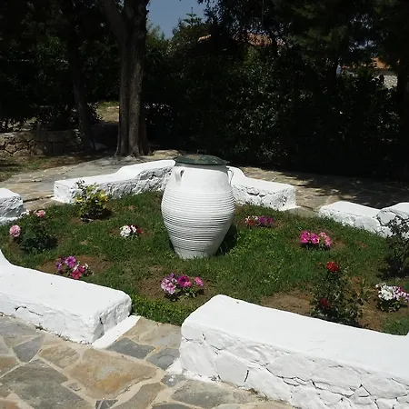 Lantgård Myrties Stone - Ta Petrina Vasilikí