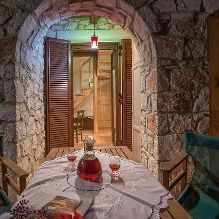 Myrties Stone - Ta Petrina Vasilikí