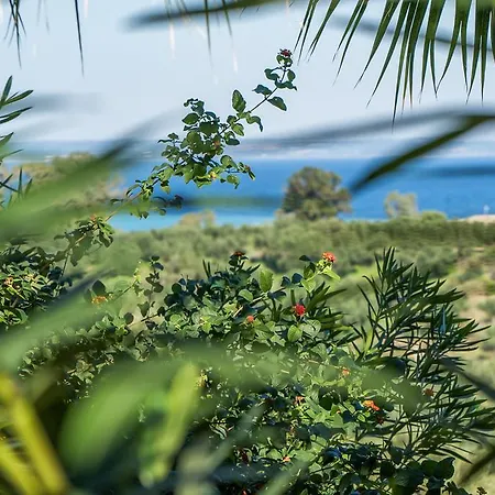Lantgård Myrties Stone - Ta Petrina Vasilikí